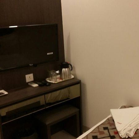 Hotel Kalpana Elite Bombay Eksteriør billede
