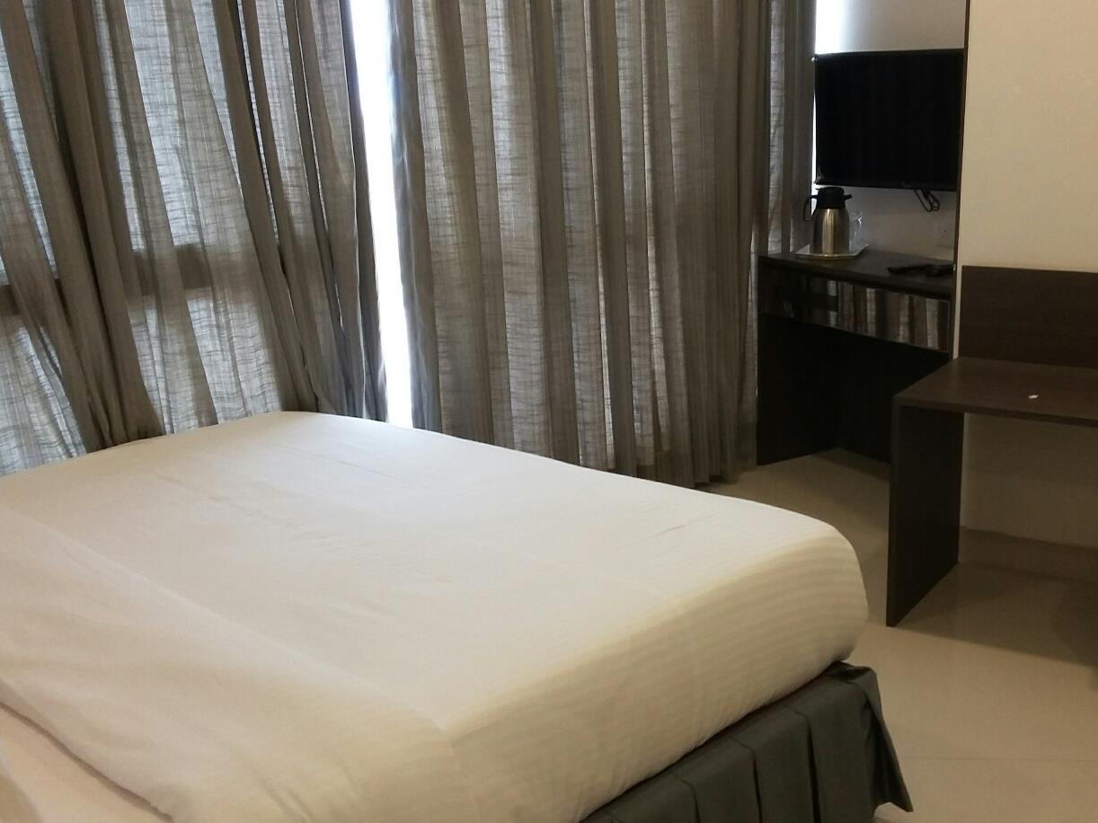Hotel Kalpana Elite Bombay Eksteriør billede